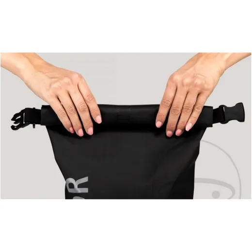 OUTDOOR BAG 10 Liters for Vehicles, Hama BLACK_0