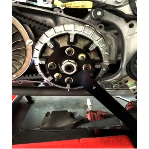 JMP Variator Pulley Locking Tool for Yamaha T-MAX_1