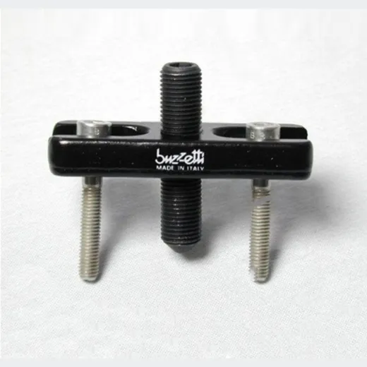 Flywheel puller