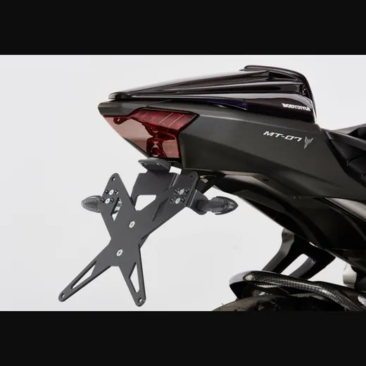 Kennzeichenhalter - schwarz Nummernschildhalter für: YAMAHA MT-07 Motocage RM17/RM18, MT-07 RM04