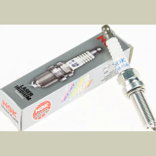 spark plug SILMAR9A9S