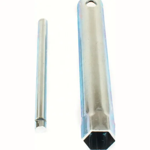 spark plug tool / socket / wrench 18mm