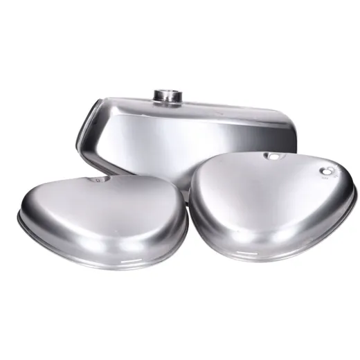 Benzintank und Seitendeckel Set unlackiert für Simson S50, S51, S70 KIT.C.40551-B000 Benzintank und Seitendeckel Set unlackiert für Simson S50, S51, S70 KIT.C.40551-B000