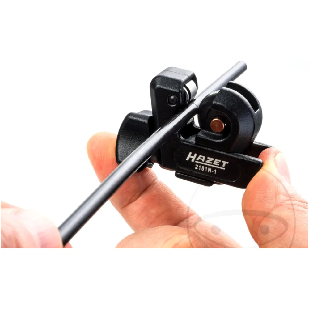 Precision Pipe Cutter for Versatile Applications_1