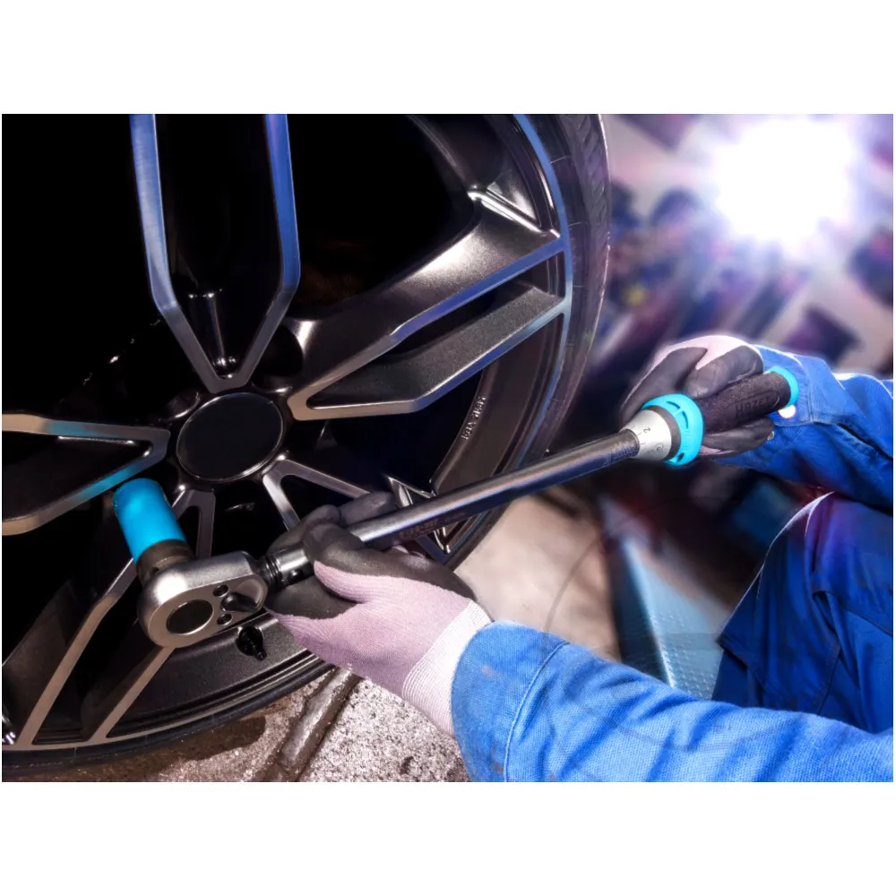 Torque Wrench for Motorcycle and Car Applications 40-200 NM 1/2