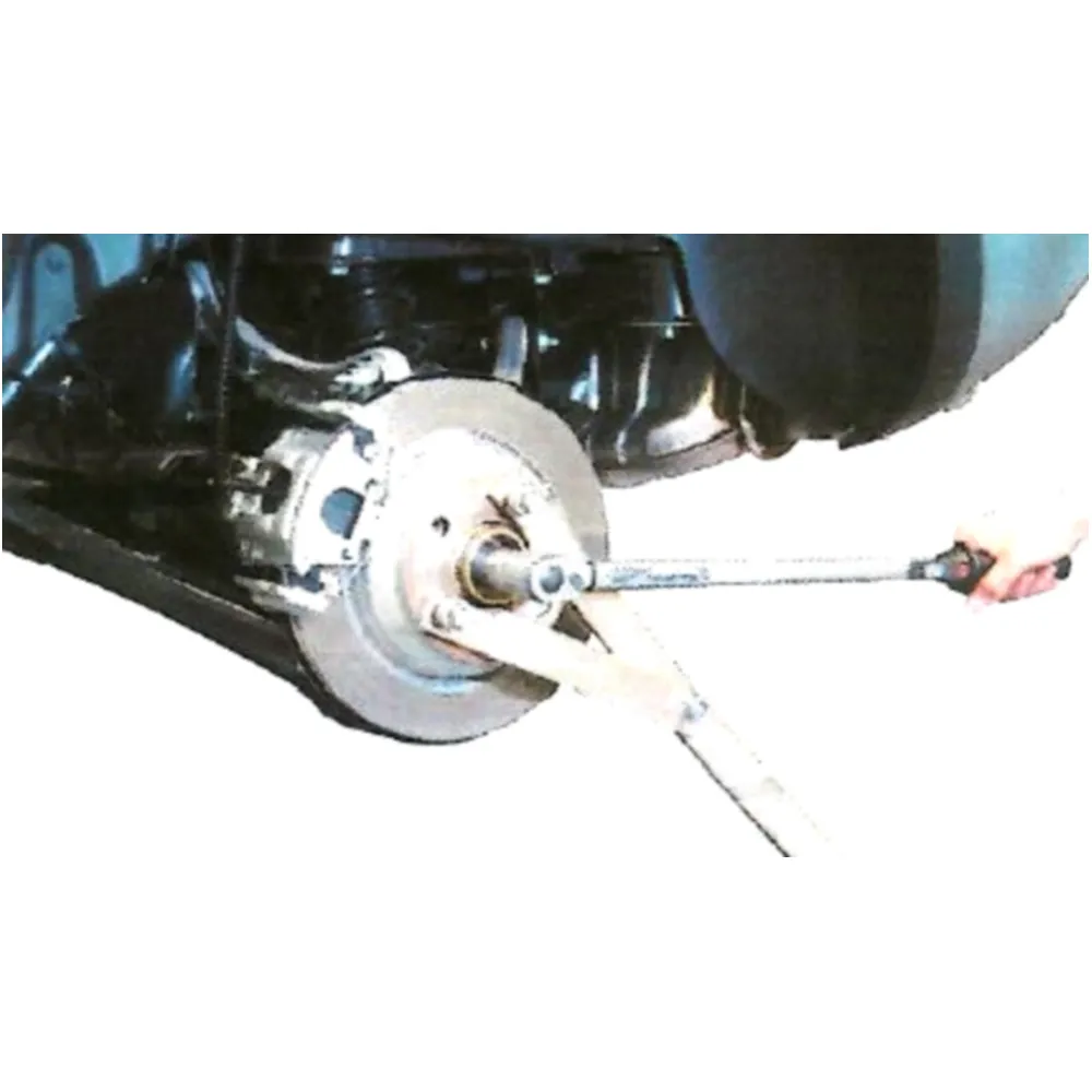 Wheel Hub Holding Device for Cars and Light Vans_0