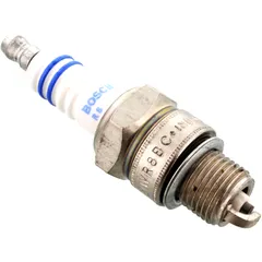 Spark plug BOSCH wr8bc+ alternative: 7080732 for: Honda QR, ND, NCZ, Suzuki JR