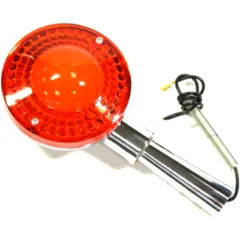 Blinker mit chromfarbenem Metallgehäuse