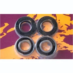 PIVOT WORKS Rear Wheel Bearings And Seals Kit for YZ65