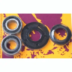 PIVOT WORKS Front Wheel Bearings And Seals Kit for CR125R, CR250R, CR500R