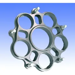 Rear sprocket carrier